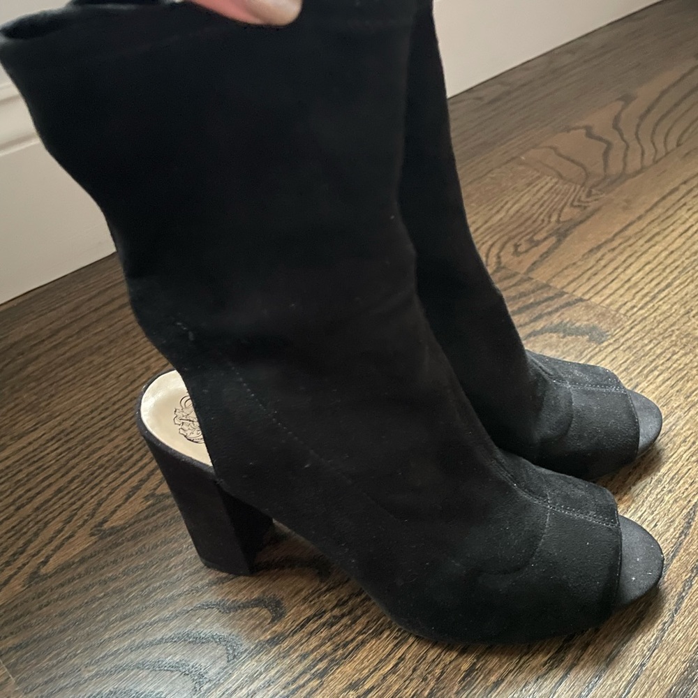 Vince camuto open toe/heel booties